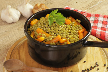 casserole de petits pois et carottes 23042015
