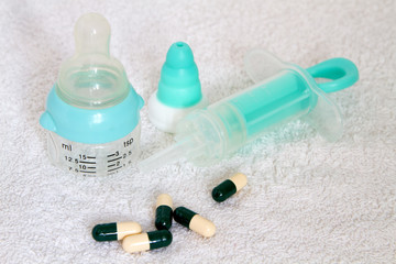 treat baby pill syringe nipple, care and treatment of newborn