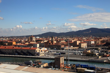 Obraz premium Toskania, Livorno, port handlowy.