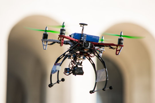 Drone per riprese video in volo