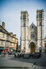 Cathédrale Saint-Vincentt et maisons à colombages