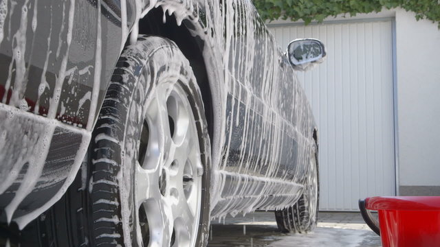 Washing a Car - impressions - sliding camera