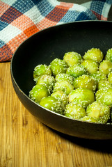 Brussels sprouts with sesame seeds