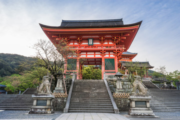 京都　清水寺　仁王門　Kyoto