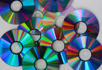 many cds