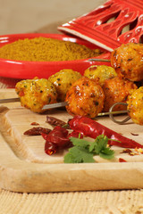 brochettes de boulettes de viande 24042015