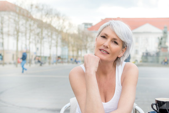 Gudrun Bilder Durchsuchen 99 Archivfotos, und Videos