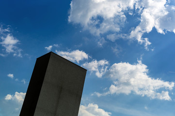 Gebäude vor Himmel