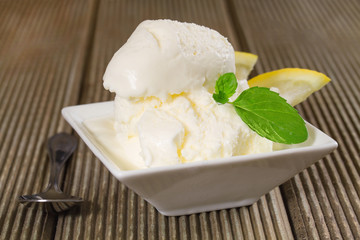 Ice cream with fresh lemon