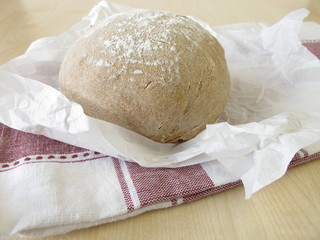 Selbst gebackenes Bauernbrot