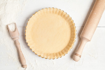 Tart pie preparation, dough with yeast and rolling pin on white - obrazy, fototapety, plakaty