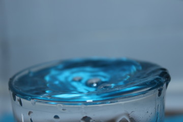Salpicadura de una gota de agua