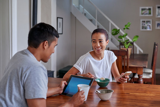 breakfast lifestyle couple tablet