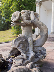 Fototapeta na wymiar Skulptur im Schlossgarten Schleswig