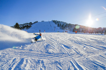 snowboard - ski