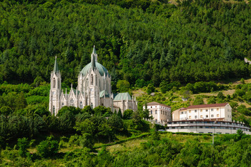 Castelpetroso, vista panoramica del santuario