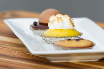 dessert trio