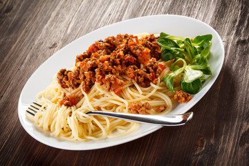 Pasta with meat, tomato sauce and vegetables