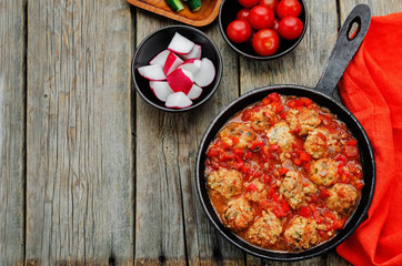 fish balls in tomato sauce