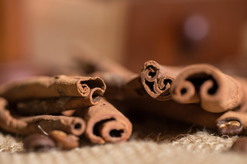 cinnamon sticks