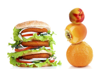 Healthy and unhealthy food.