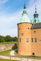 Fototapeta na wymiar Castle tower in the courtyard