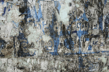 Alte Mauer mit Plakat resten