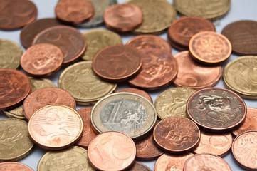 pièces de monnaie d'euros et cents