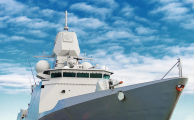 Battle ship with radar and gun.