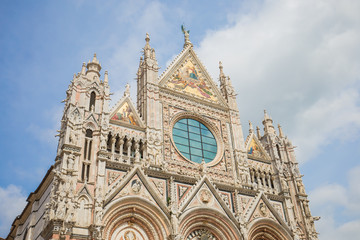 Naklejka premium The Duomo of Siena in Tuscany, Italy