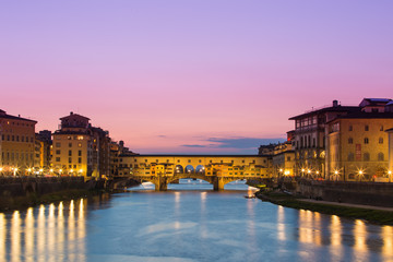 Fototapeta na wymiar Twilight of Ponte Vecchio the ancient bridge of Florence, Italy.