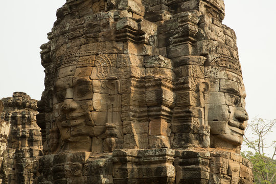 Bayon face column