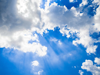 rays light blue sky clouds background - 82187402