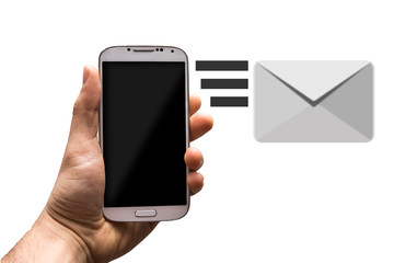 mano che tiene uno smartphone mentre manda un messaggio