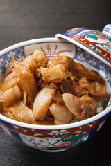 歌丼
