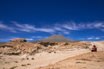 Fototapeta na wymiar アルティプラーノ平原の火山地帯