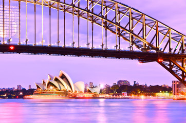 Naklejka premium Widok na port w Sydney o zmierzchu