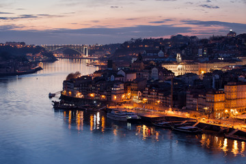 Obraz premium City of Porto in Portugal at Dusk