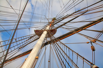 ship's masts