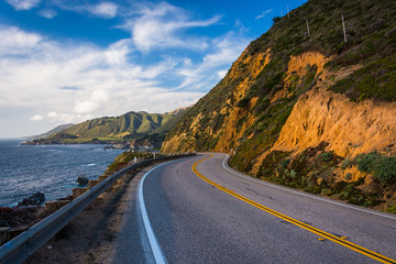 Pacific Coast Highway and view of the Pacific Ocean, in Big Sur,