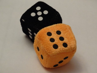 плюшевые игральные кости