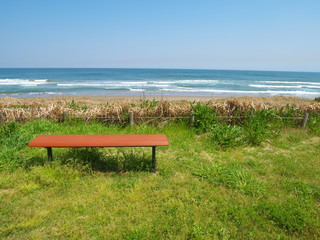 Sea side of the bench