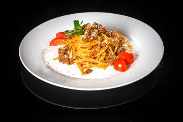 Pasta with mushrooms and tomato
