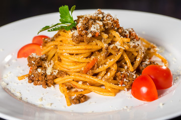 Pasta with mushrooms and tomato
