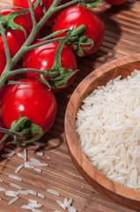 Arroz vaporizado con tomates