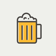 Mug of beer thin line icon