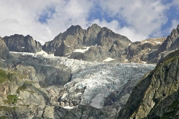 Fototapeta na wymiar Glacier blanc_Parc National des écrins