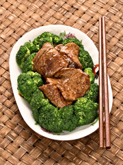 american chinese beef and broccoli