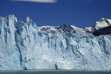 Fototapeta na wymiar パタゴニアのペリト・モレノ氷河