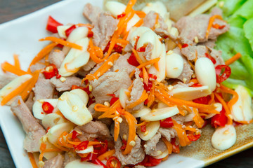 Boiled pork with lime, garlic and chili sauce
